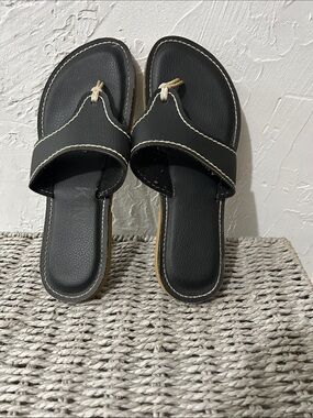 Kino Key West Black Women's Slip-On Toe Loop Sandals